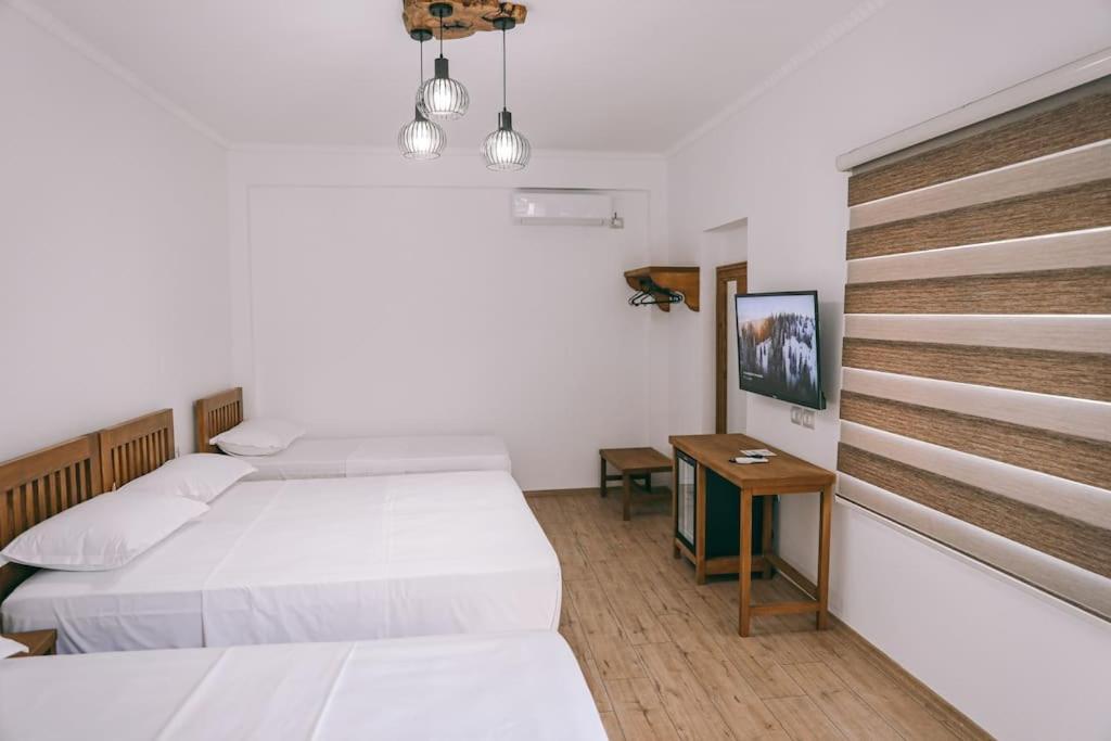 Cereni Guesthouse Berat Exteriér fotografie